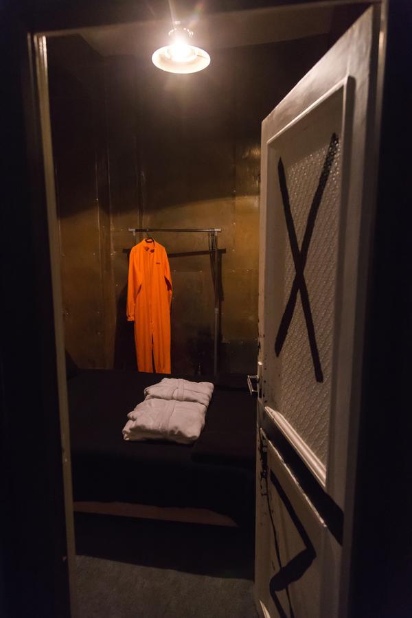 Alcatraz Jail-Hostel Tbilisi Exteriör bild