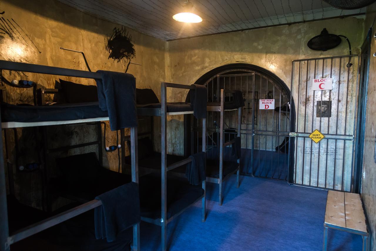 Alcatraz Jail-Hostel Tbilisi Exteriör bild