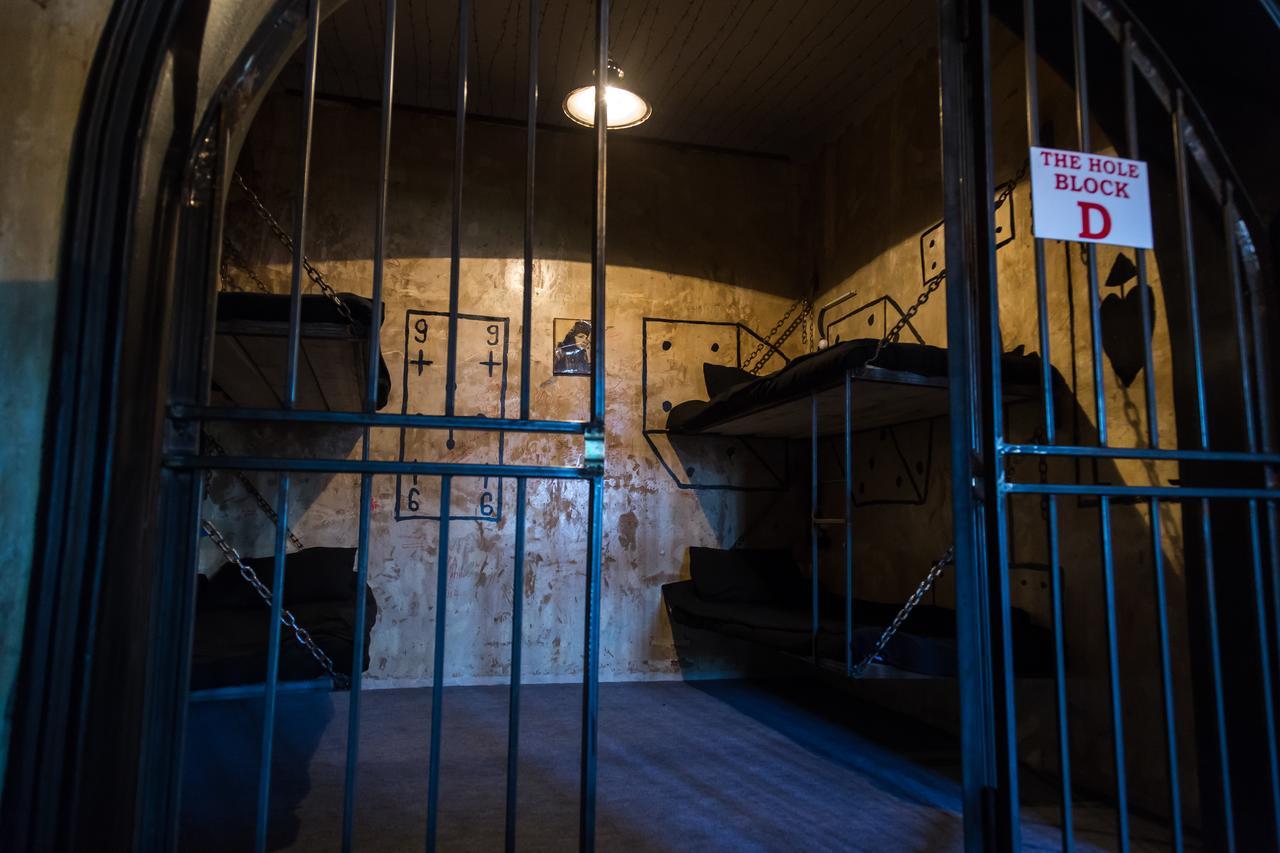 Alcatraz Jail-Hostel Tbilisi Exteriör bild